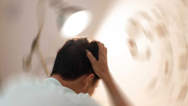Chăm sóc người bị chóng mặt